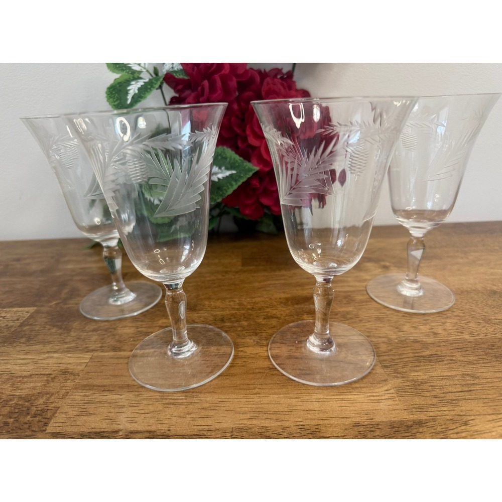 Vintage Etched Crystal Style Fern Wheat Wine Glasses Set of‎ Four Stemware